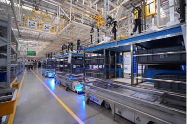 探秘“燈塔工廠” 中國(guó)新主流媒體汽車(chē)聯(lián)盟走進(jìn)上汽大通